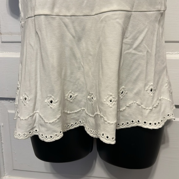 White Loft Blouse w/ Detail - Picture 2 of 6